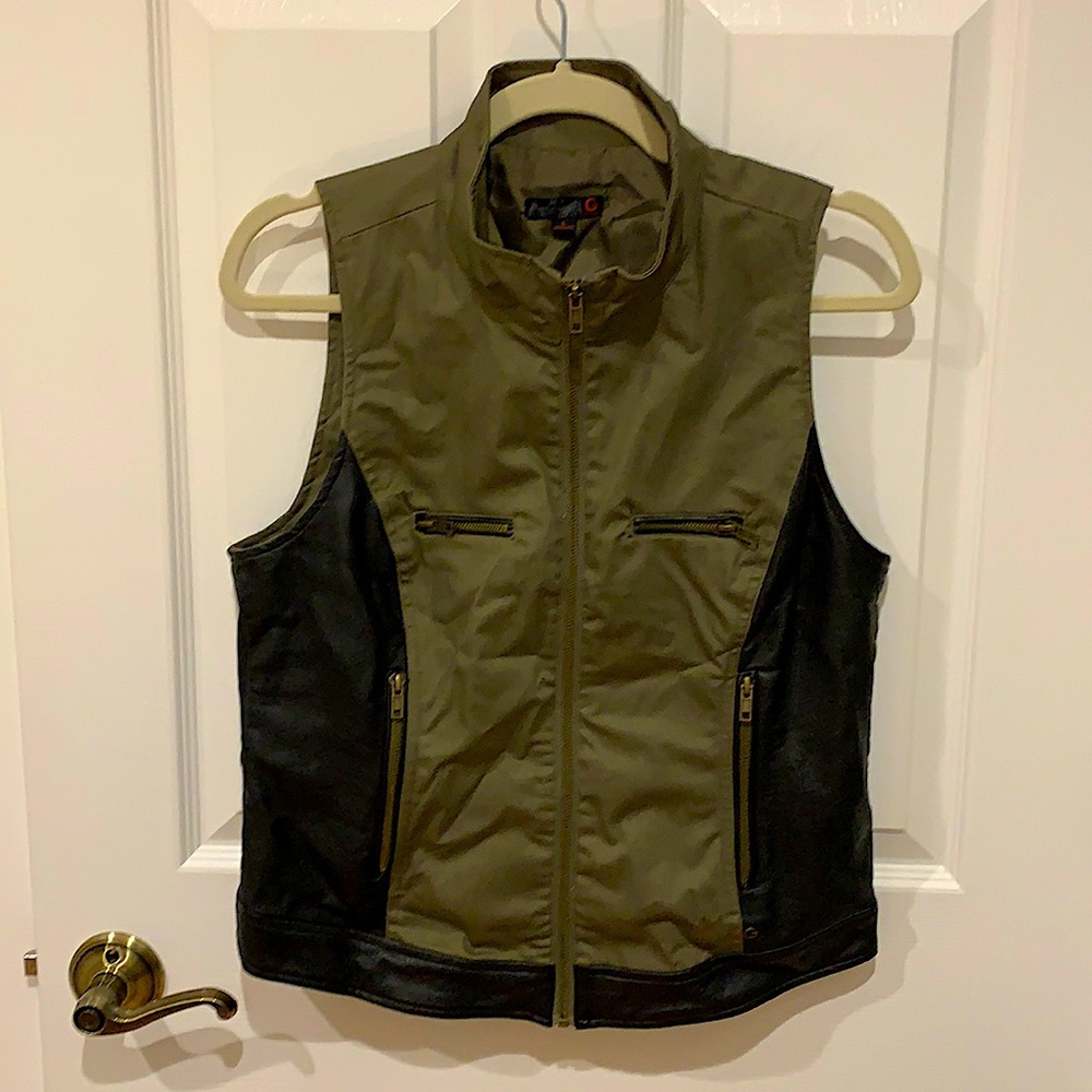 **Last call for offers** Guess faux leather vest